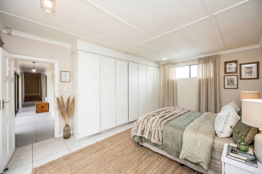 5 Bedroom Property for Sale in Bonnie Doone Eastern Cape